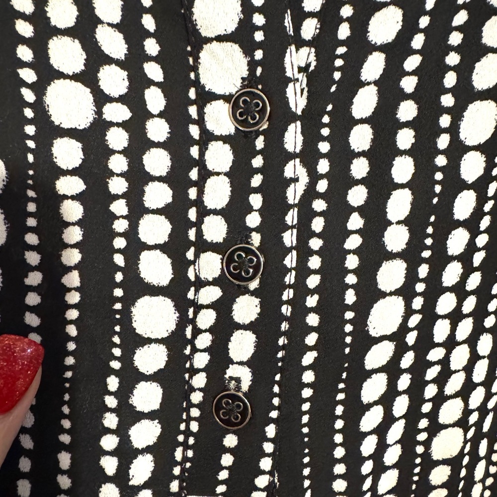 NWT  Zac & Rachel Black and White Blouse   XLARGE   #1 - Picture 3 of 11
